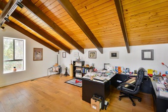 Enlarge photo 24