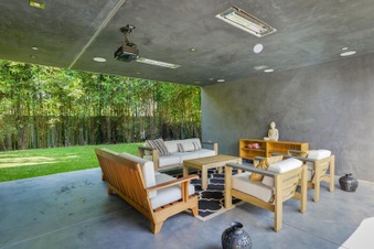 Enlarge photo 51