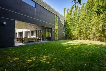 Enlarge photo 52