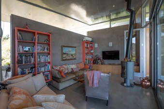 Enlarge photo 18