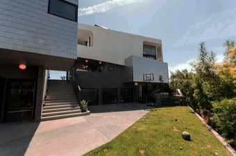 Enlarge photo 56
