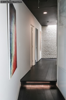 Enlarge photo 33