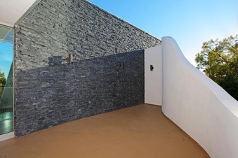 Enlarge photo 30
