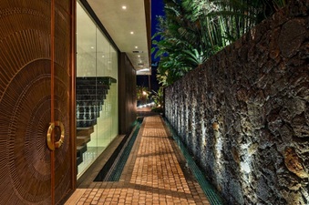 Enlarge photo 39