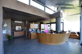 Enlarge photo 52