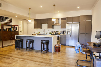 Enlarge photo 70
