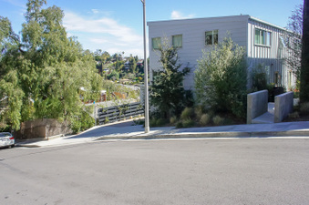 Enlarge photo 24