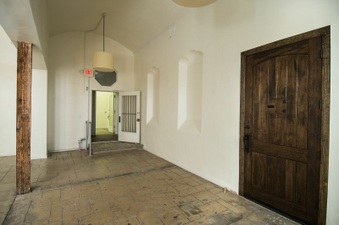 Enlarge photo 57