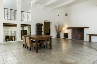 Enlarge photo 36