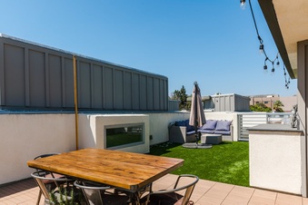 Enlarge photo 40