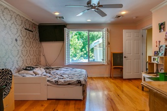 Enlarge photo 30