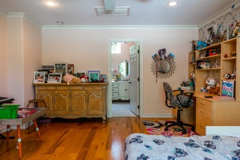Enlarge photo 31