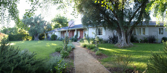CAST 4436 VALLEY GLEN