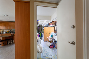 Enlarge photo 71