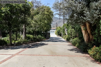 Enlarge photo 88