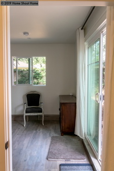 Enlarge photo 54