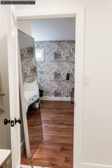 Enlarge photo 26