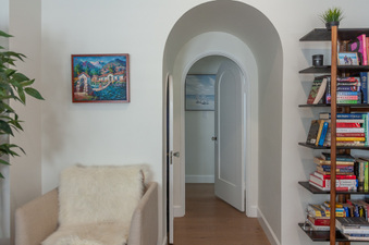 Enlarge photo 13
