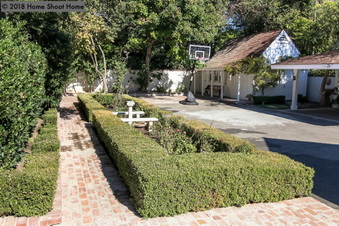 Enlarge photo 55