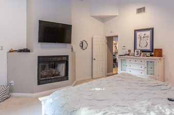 Enlarge photo 30