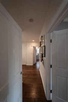 Enlarge photo 38