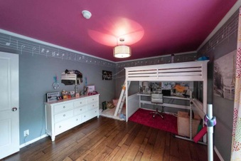 Enlarge photo 50