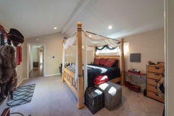 Enlarge photo 32