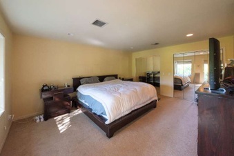 Enlarge photo 80