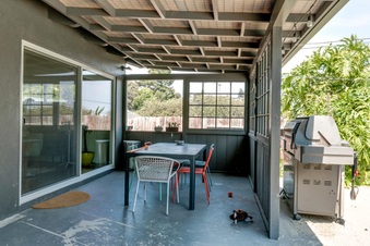 Enlarge photo 32