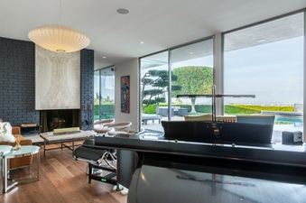 Enlarge photo 22