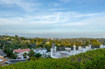 Enlarge photo 54