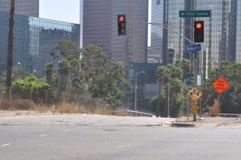 4TH BETWEEN BOYLESTON AND FIGUEROA