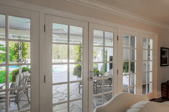Enlarge photo 21