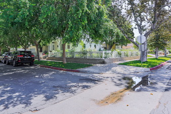 Enlarge photo 3