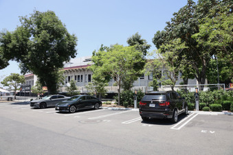 Enlarge photo 2