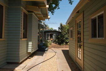 Enlarge photo 37