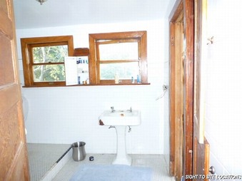 Enlarge photo 29