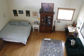 Enlarge photo 61