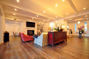 PARTY/GAMEROOM