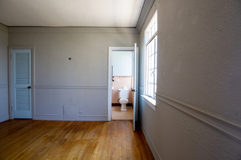 Enlarge photo 37