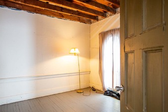 Enlarge photo 52