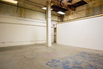 Enlarge photo 46