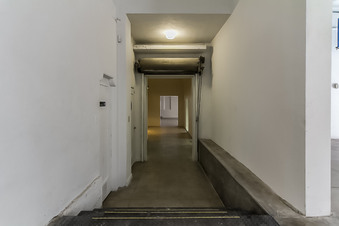Enlarge photo 39