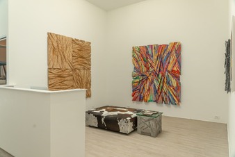 Enlarge photo 19