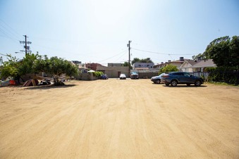 Enlarge photo 38