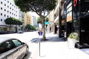 Enlarge photo 32