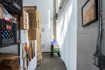 Enlarge photo 21