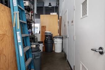 Enlarge photo 24