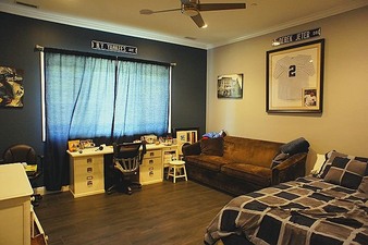 Enlarge photo 30