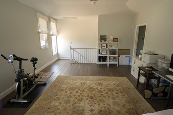 Enlarge photo 46